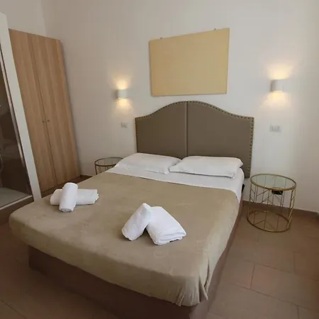 Art Atelier Vaticano 招待所 3*